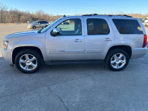 Used 2010 Chevrolet Tahoe LTZ image 9