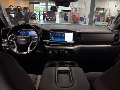 Used 2023 Chevrolet Silverado 1500 LT w/ LPO, Dark Essentials Package AWD/4WD image 13