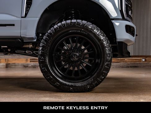 Used 2026 Ford F250 Platinum w/ Platinum Plus Package AWD/4WD image 12