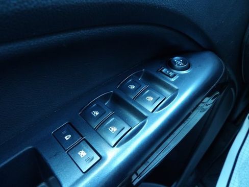 Used 2016 GMC Canyon SLT w/ Driver Alert Package AWD/4WD image 29