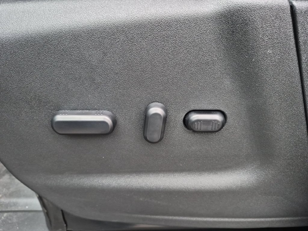 New 2026 Ford Transit 250 148 Medium Roof w/ Load Area Protection Package RWD image 13