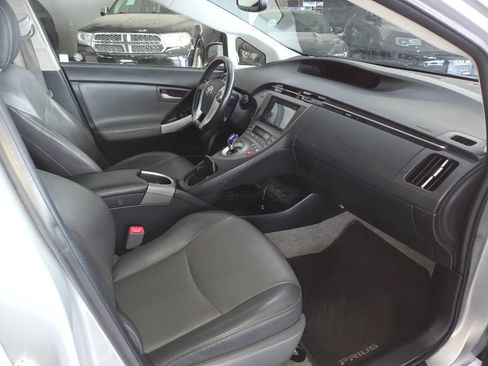Used 2013 Toyota Prius Four FWD image 27