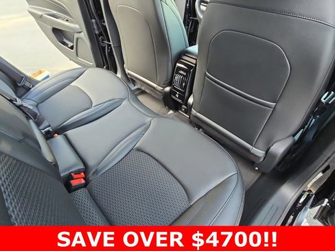 New 2025 Jeep Compass Latitude w/ Sun & Sound Group image 12