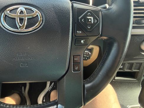 Used 2019 Toyota Sequoia SR5 RWD image 30