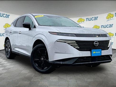 Certified 2025 Nissan Murano SV image 1