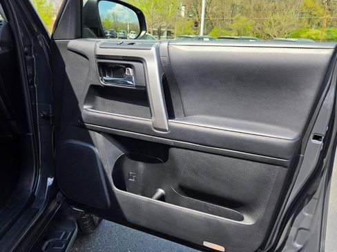 Used 2024 Toyota 4Runner SR5 image 34