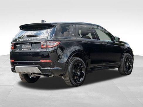 New 2025 Land Rover Discovery Sport S image 4