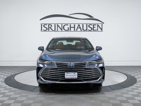 Used 2021 Toyota Avalon Limited w/ Protection Package (TMS) FWD image 2