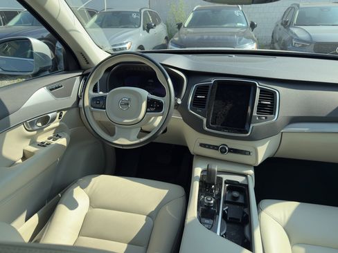 Certified 2024 Volvo XC90 B5 Core w/ Climate Package image 19