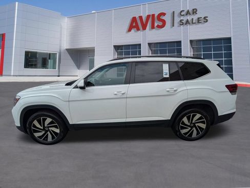 Used 2025 Volkswagen Atlas SE AWD/4WD image 10