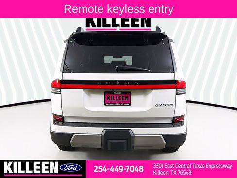 Used 2024 Lexus GX 550 image 7