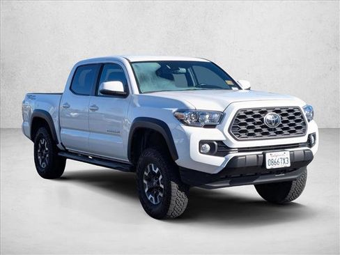 Used 2021 Toyota Tacoma TRD Off-Road image 3