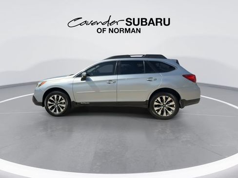Used 2017 Subaru Outback 2.5i Limited AWD/4WD image 5