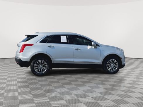 Used 2018 Cadillac XT5 Luxury image 9