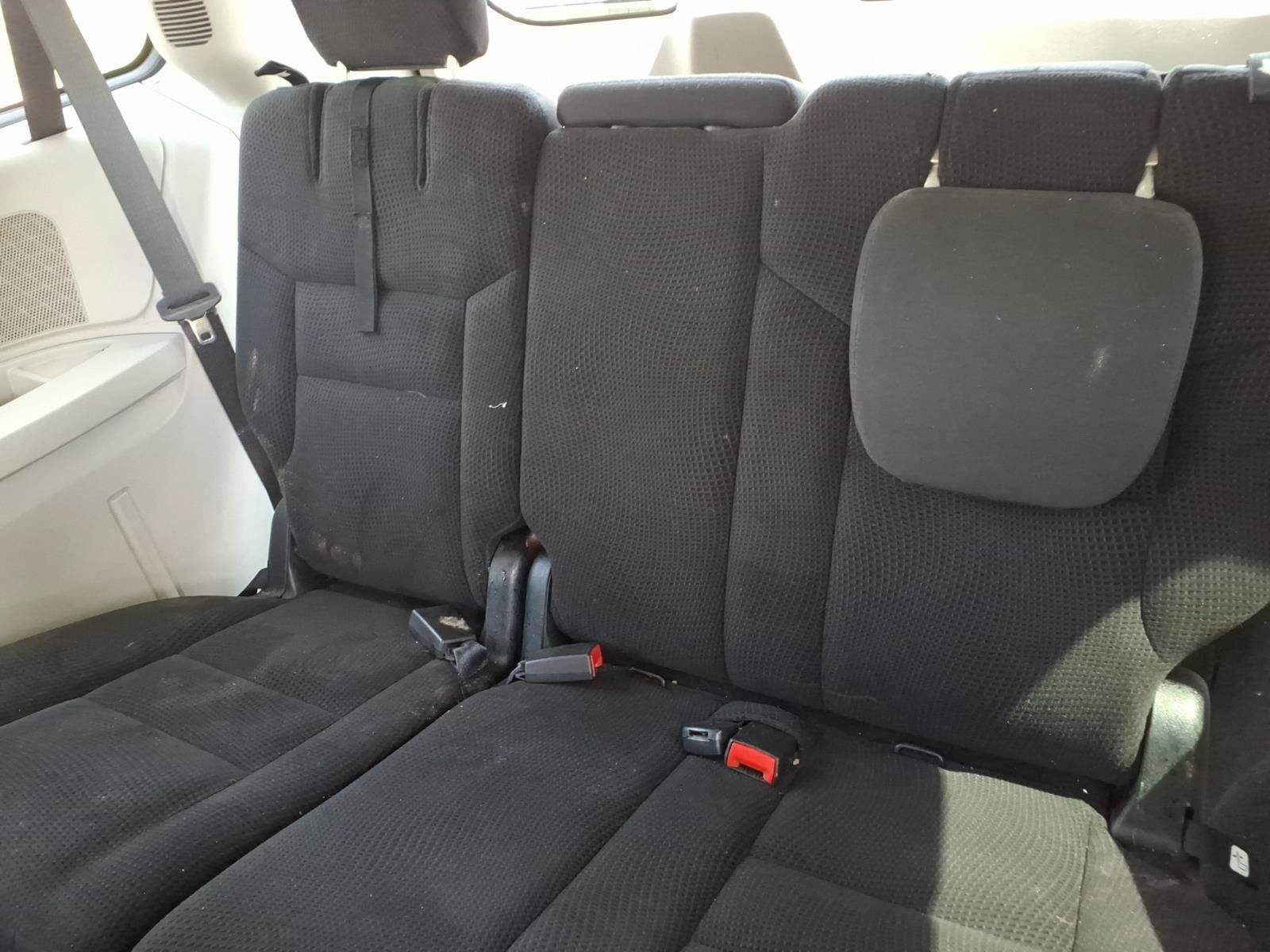 Used 2018 Dodge Grand Caravan SE w/ UConnect Hands-Free Group FWD image 8