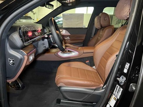 New 2026 Mercedes-Benz GLS 580 4MATIC image 24
