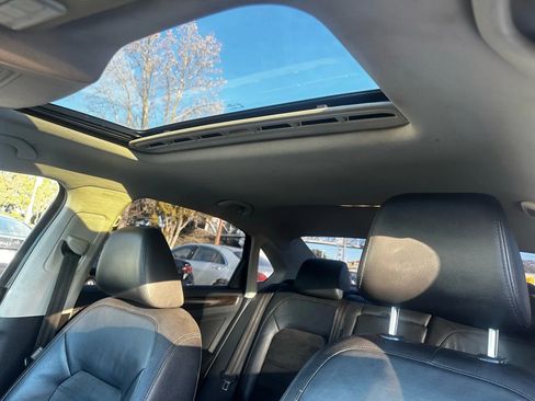 Used 2014 Volkswagen Passat 1.8T SEL Premium image 14