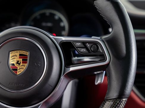 Used 2016 Porsche Macan Turbo image 33