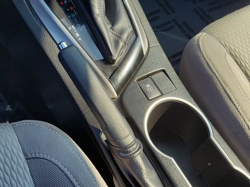 Used 2014 Toyota Corolla LE FWD image 30