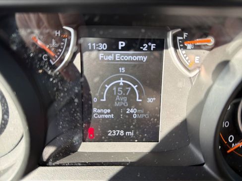 Used 2025 Jeep Gladiator Sport image 16