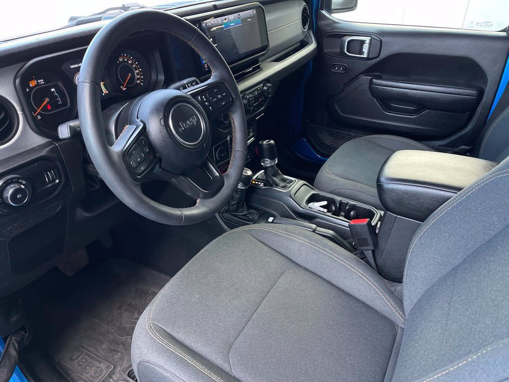 Used 2024 Jeep Wrangler Unlimited Sport AWD/4WD image 8