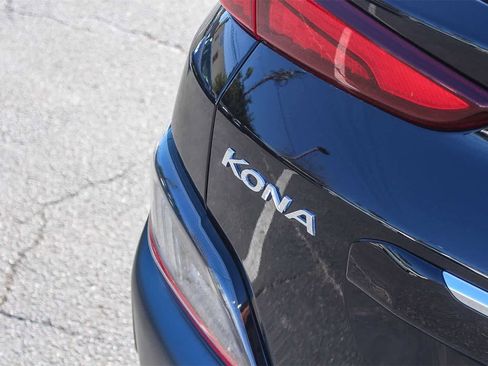 Certified 2023 Hyundai Kona Limited image 9