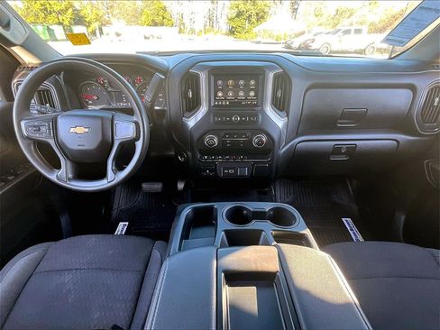 Certified 2024 Chevrolet Silverado 2500 Custom w/ Custom Value Package image 10