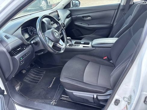 Used 2022 Nissan Sentra SV FWD image 8