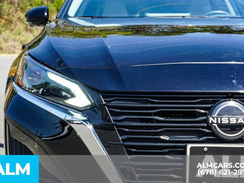 Used 2023 Nissan Altima 2.5 SL image 12