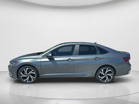 Certified 2025 Volkswagen Jetta SEL FWD image 8