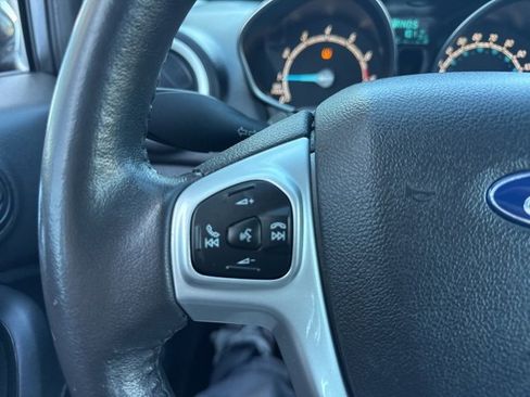 Used 2016 Ford Fiesta SE image 18