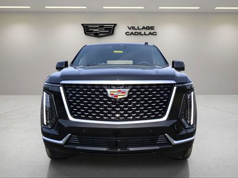New 2026 Cadillac Escalade Luxury w/ Touring Package image 8