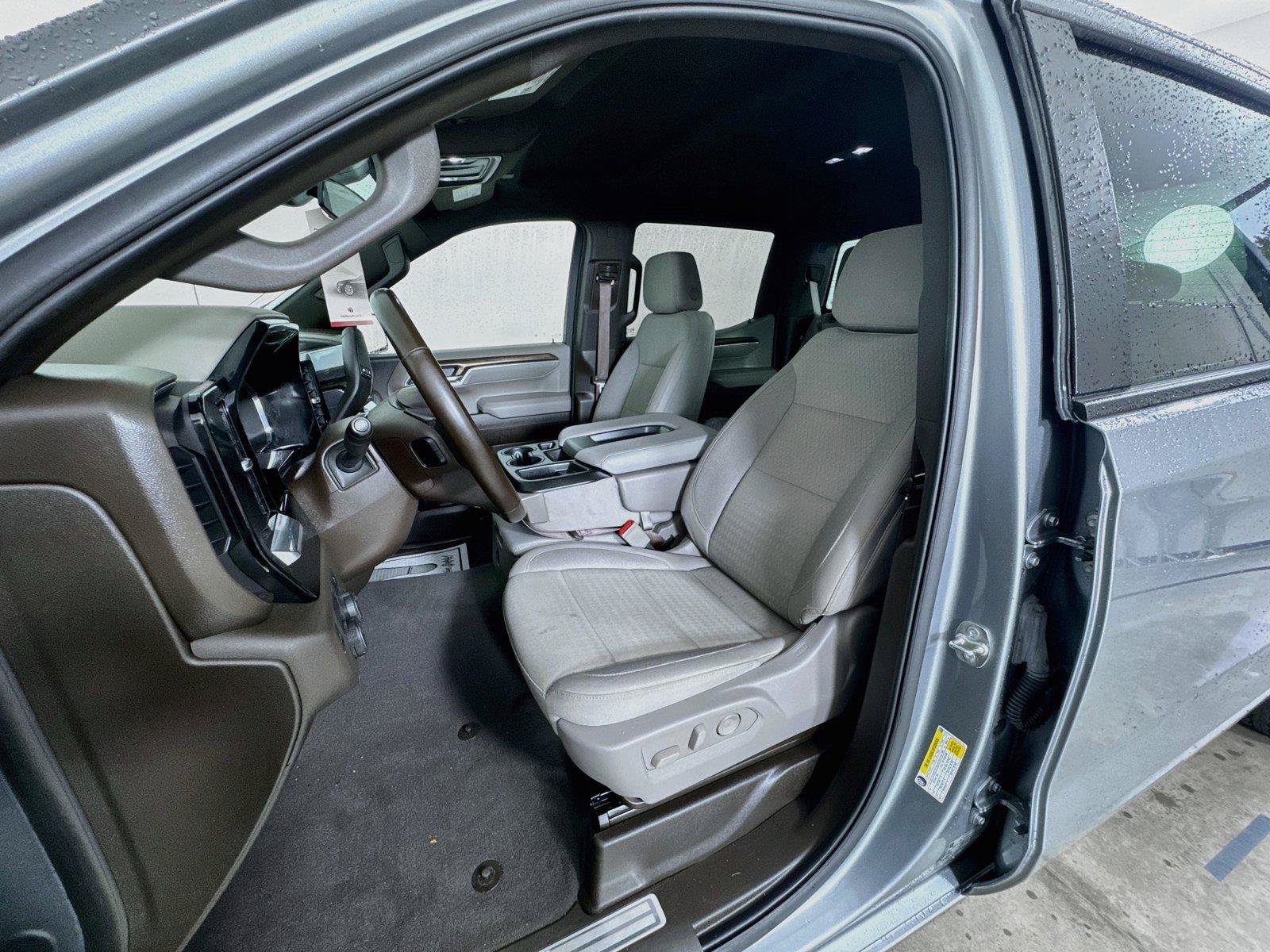Used 2025 Chevrolet Silverado 1500 LT RWD image 21