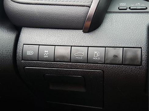 Used 2023 Toyota Camry SE FWD image 15