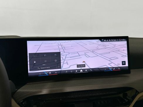 Used 2025 BMW 330i xDrive Sedan w/ M Sport Package image 13