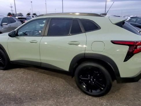 Used 2025 Chevrolet Trax ACTIV w/ Driver Confidence Package image 6