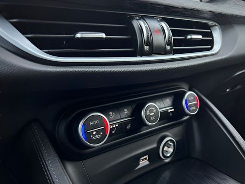 Used 2023 Alfa Romeo Stelvio Sprint RWD image 55