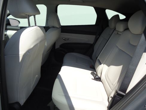 Used 2025 Hyundai Tucson SEL AWD/4WD image 28