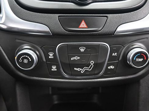 Used 2021 Chevrolet Equinox LT w/ LPO, Floor Liner Package image 34