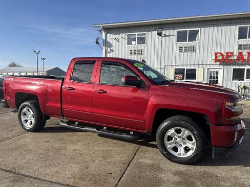 Used 2018 Chevrolet Silverado 1500 LT w/ All Star Edition image 10