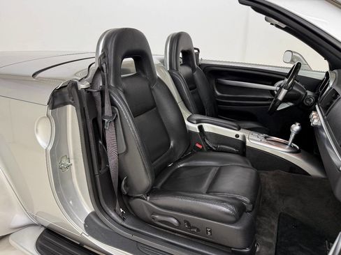 Used 2004 Chevrolet SSR w/ Preferred Equipment Group image 28