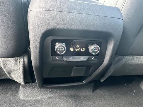 New 2026 Chevrolet Traverse RS w/ LPO, Floor Liner Package image 20