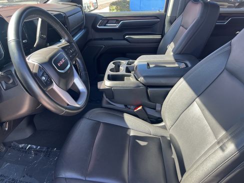 Used 2024 GMC Sierra 1500 SLT image 10