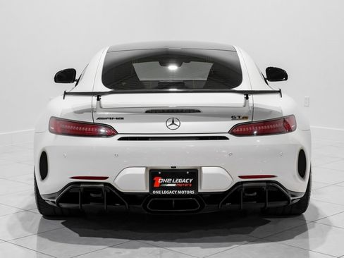 Used 2018 Mercedes-Benz AMG GT R image 7