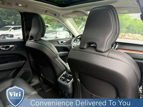 Certified 2023 Volvo XC60 B6 Ultimate w/ Protection Package Premier AWD/4WD image 27