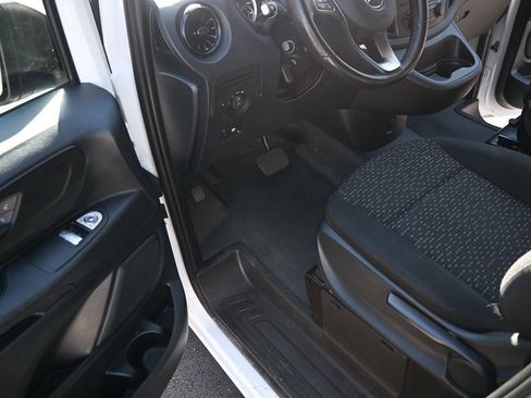Used 2021 Mercedes-Benz Metris w/ Premium Safety Package image 8