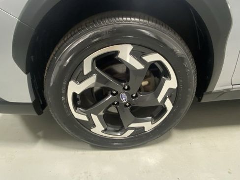 Used 2023 Subaru Crosstrek 2.5i Limited w/ Moonroof Package image 5