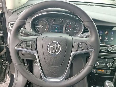 Used 2022 Buick Encore Preferred image 18