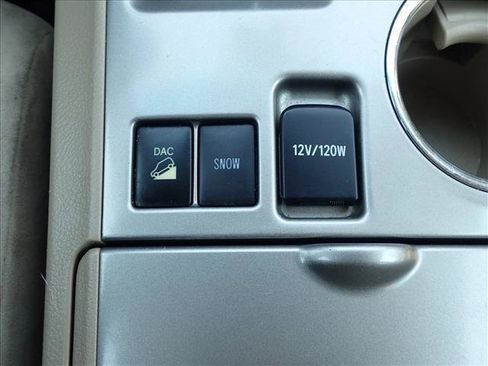 Used 2012 Toyota Highlander 4WD w/ Tech Pkg image 21