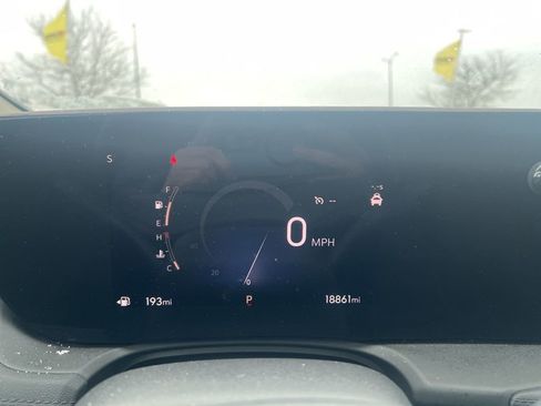 Used 2025 Buick Encore GX Preferred image 11